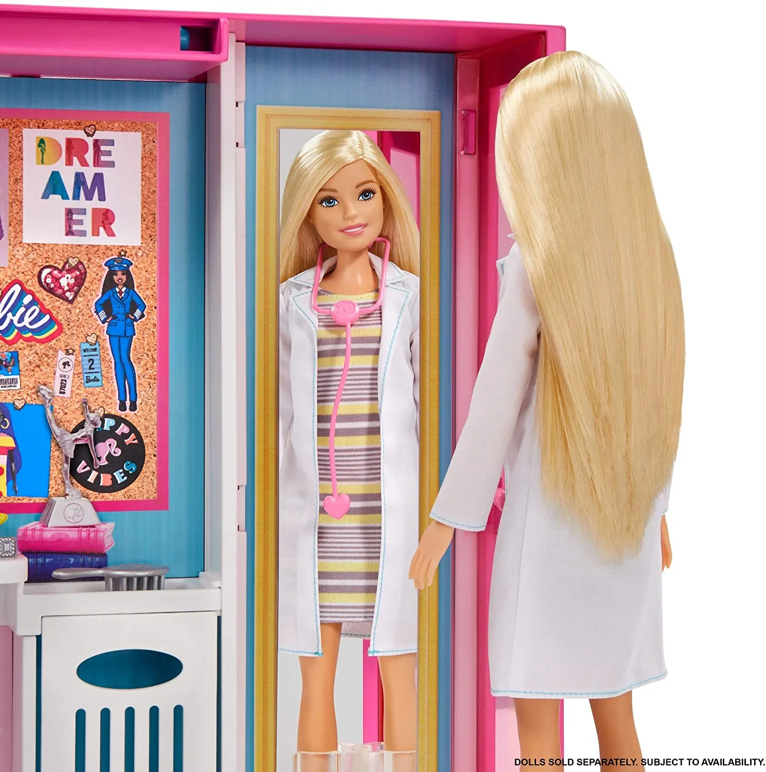 Barbie Dream Closet with 30  Pieces Toy Closet Includes 5 Outfits