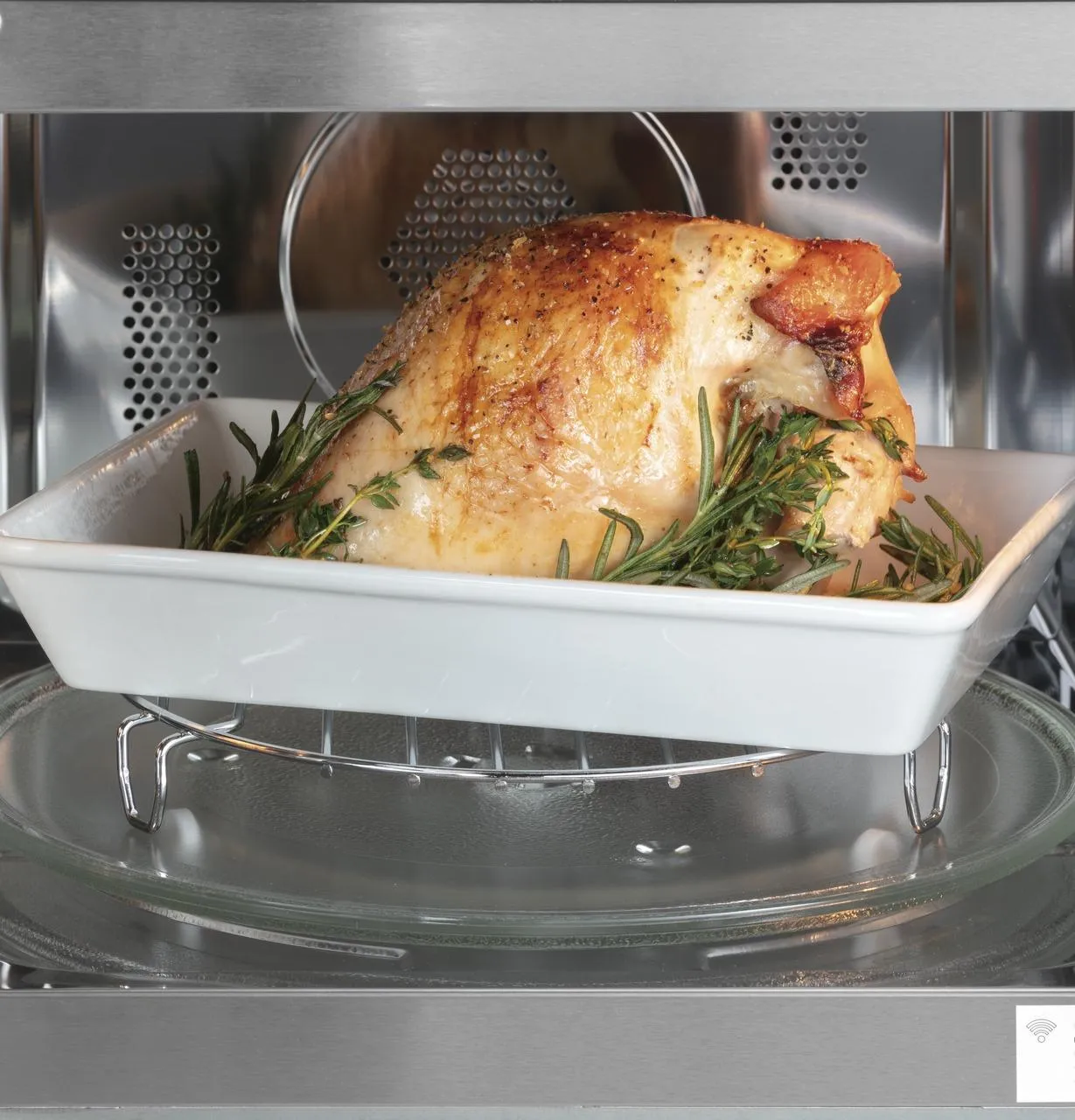 Caf(eback)™ 1.5 Cu. Ft. Smart Countertop Convection/Microwave Oven in Platinum Glass