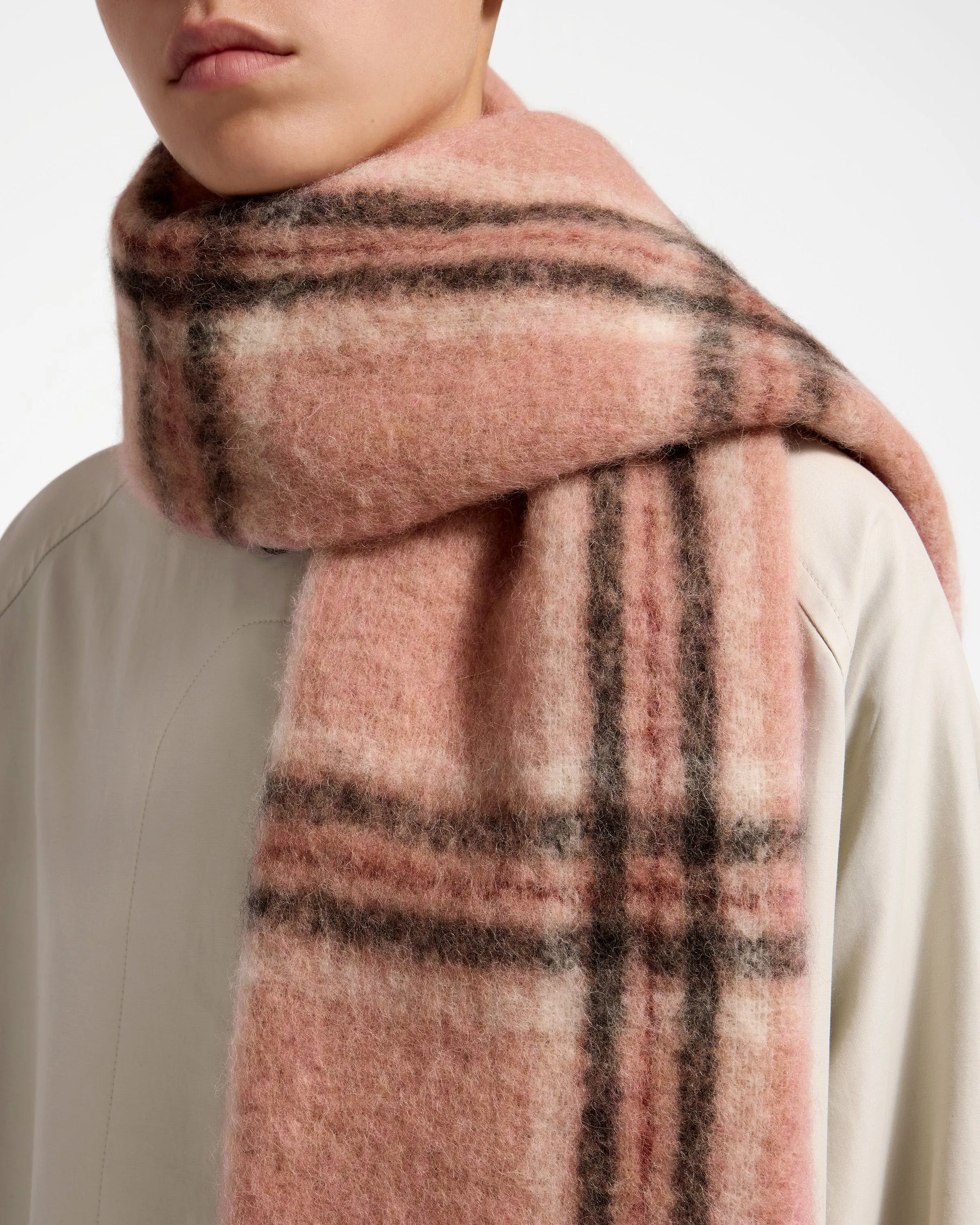 Eriskay Check Alpaca Blend Scarf - Sienna/Black Tartan