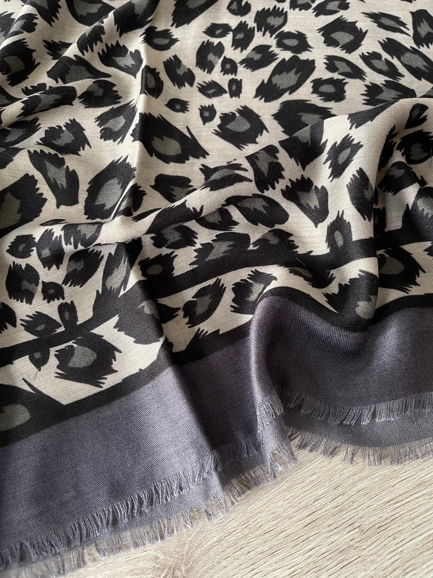 LARGE GREY STRIPE LEOPARD PRINT SHAWL SCARF